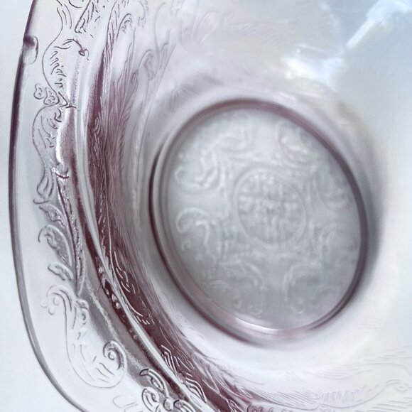 Vintage Pink Glass Depression Era Bowl With Floral Etching & Scalloped Edges ** - Picture 6 of 11